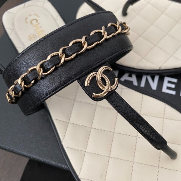 2023 CHANEL CC LOGO BLACK THONG LEATHER FLAT SHOES SANDALS 37 - Picture 5 of 16